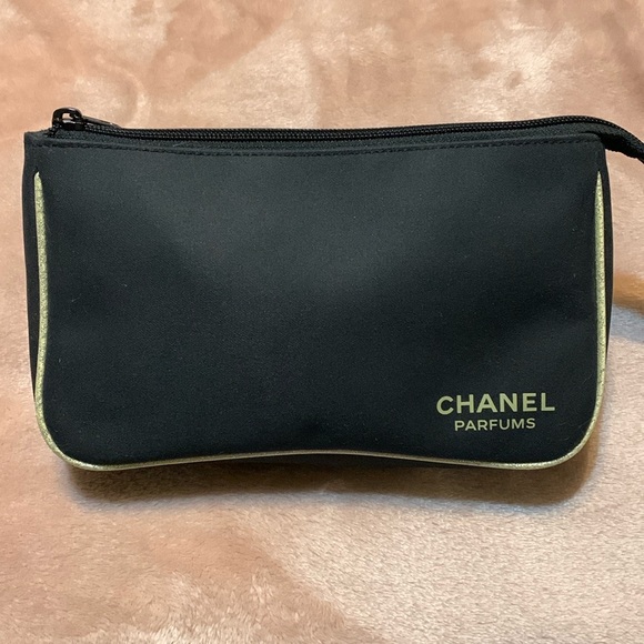 Chanel Makeup Bag LNC - Picture 1 of 4